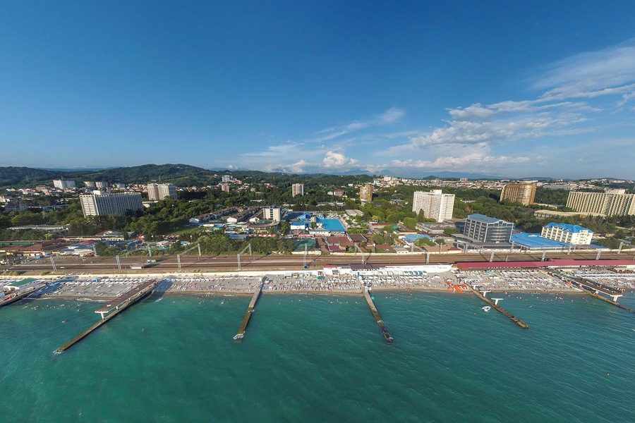 Пляжная линия Адлеркурорта с высоты птичьего полёта — фото 14